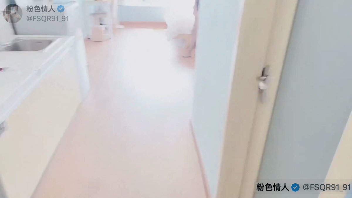 「长视频」粉色情人 欢迎主人回家,你是先吃饭还是先啪啪☺️☺️
黑丝女仆小粉等待着主人回家,累了一天了让我来好好犒劳你吧,请掏出你的大J8😛😛 00:17:42