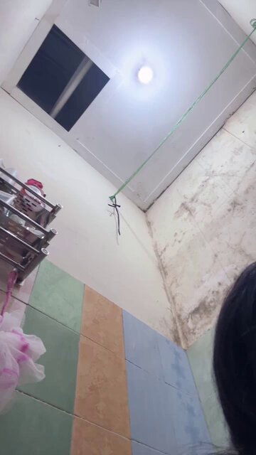 anak kost lagi butuh uang nih
