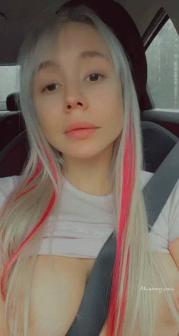 Do you want to ride with me? ? https://t.co/jk2nj1iHrR