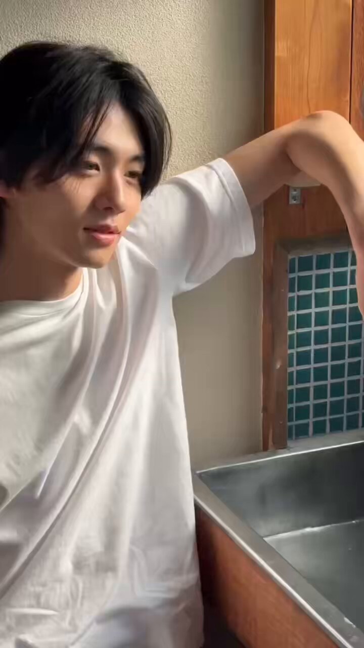 井内悠陽1st写真集公式【10/10（金）発売！】 on X: 