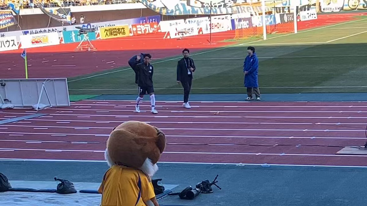 HATTRICK（ハットトリック）-選手の想いをファンへ届ける公式