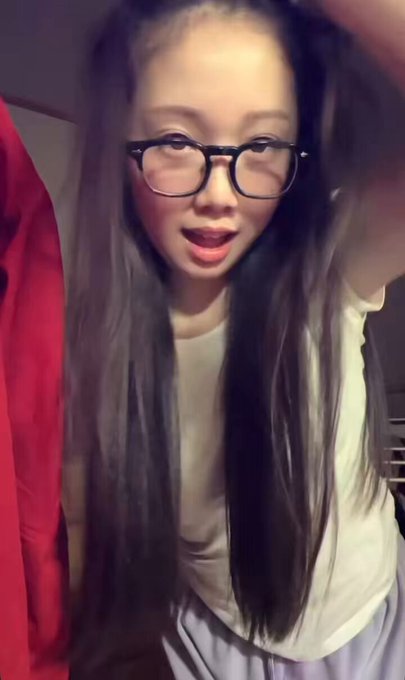 Twitterのコスプレ動画2