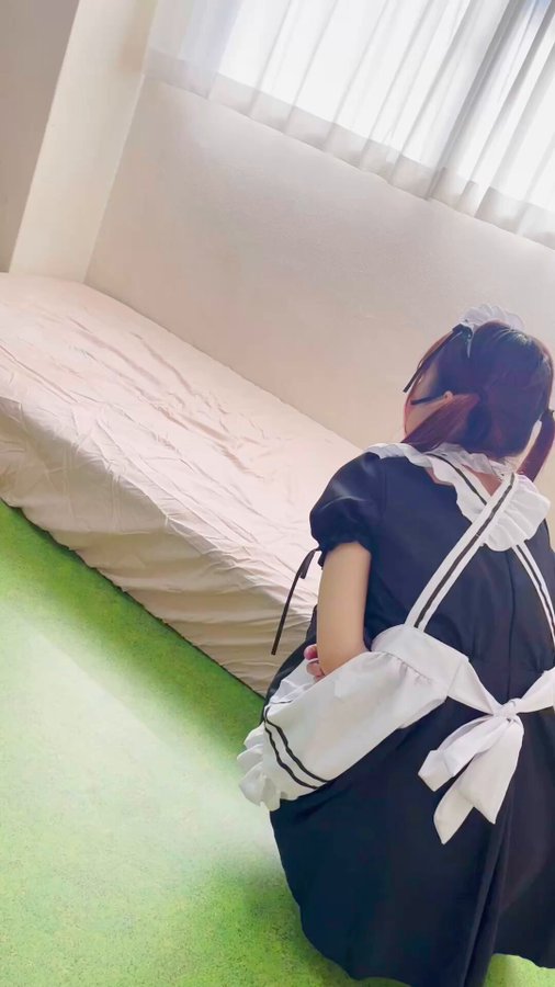 かすみんのパンチラ（@kasumin_01）｜君のもとへダイブを
