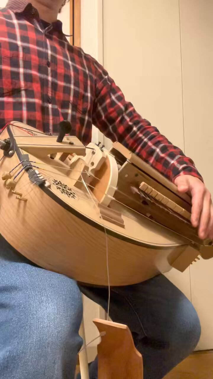 久野幹史@ハーディガーディ( hurdy gurdy )奏者 (@mk_hurdygurdy 久野幹史@ハーディガーディ( hurdy gurdy )奏者 (@mk_hurdygurdy