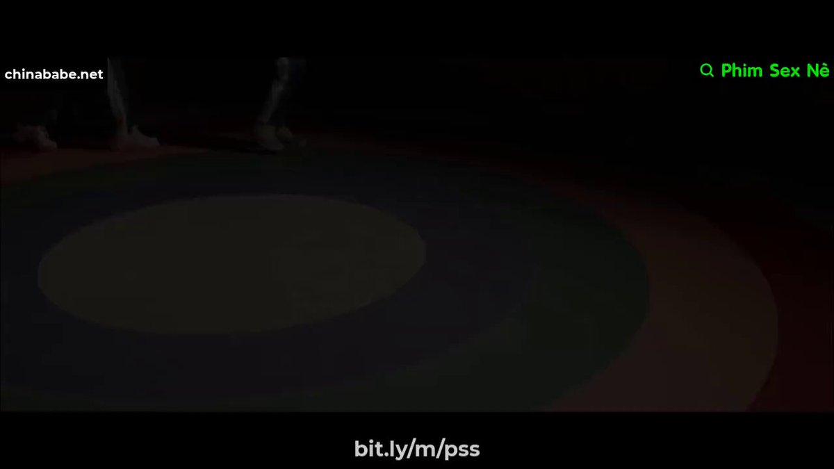 Yigit qiz dostlarining eshaklarini yalaydi