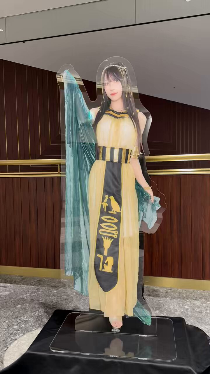 花宮初奈「217find」 会員証 缶バッジ タレントグッズ
