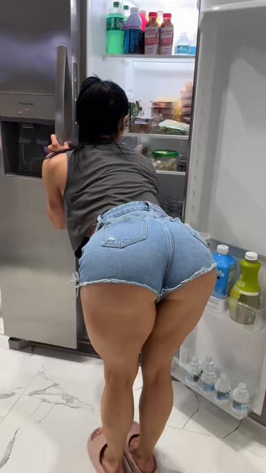 Watch Kendra Lust®'s leaked NSFW video on TwXstars