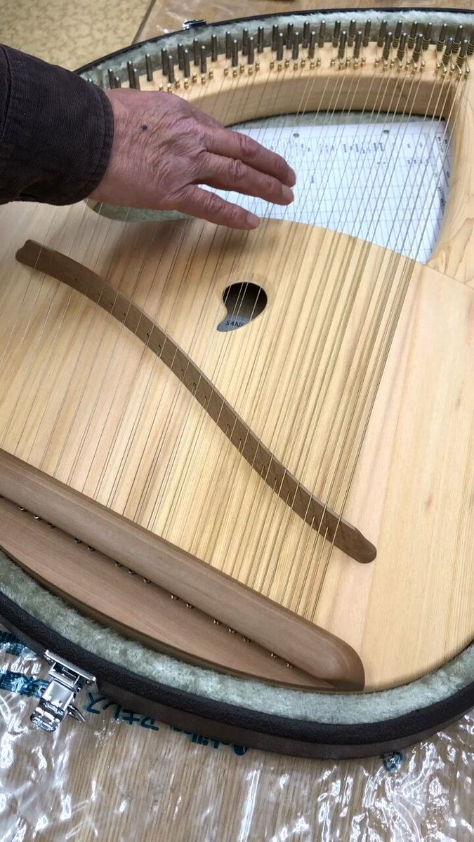 三創楽器製スモールライアー　木製ケース付き SANSOライアー (23弦)