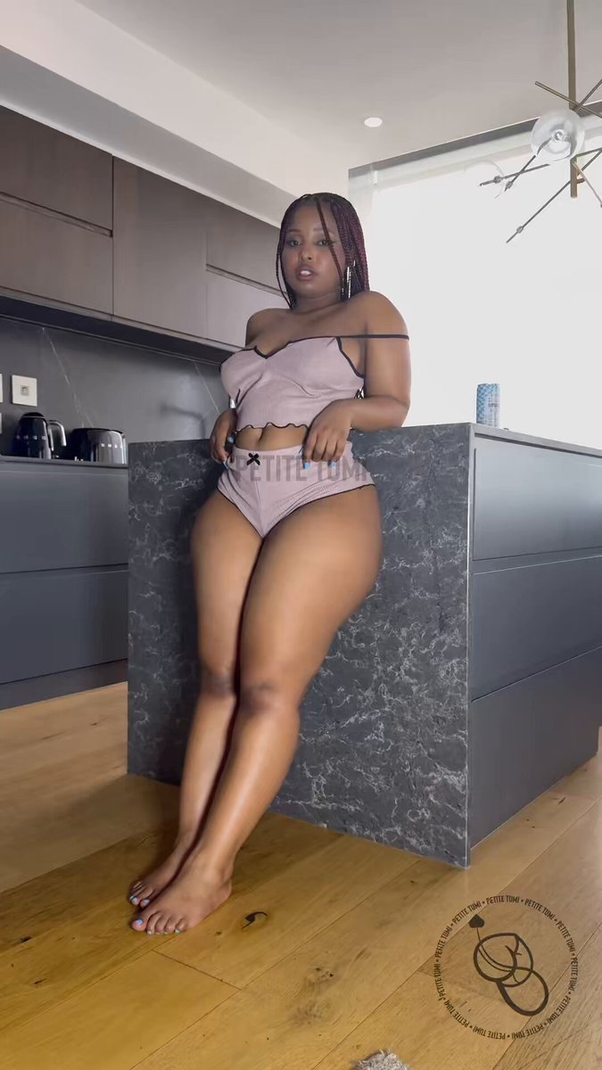 Sexy African Goddess @vitukali  X 