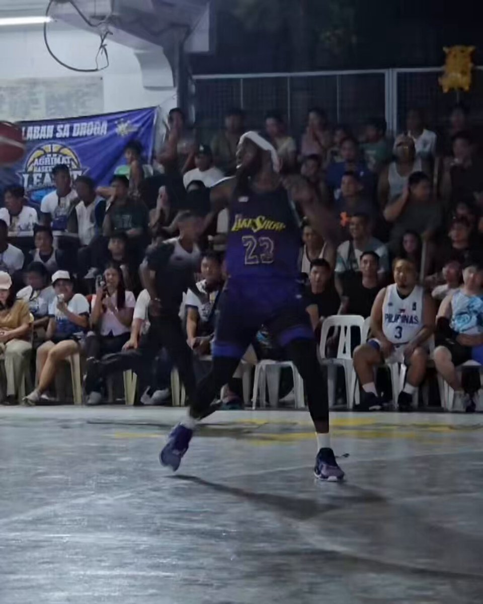 Steph Curry, LeBron James and Jordan Clarkson are showing off in the Philippines🔥
