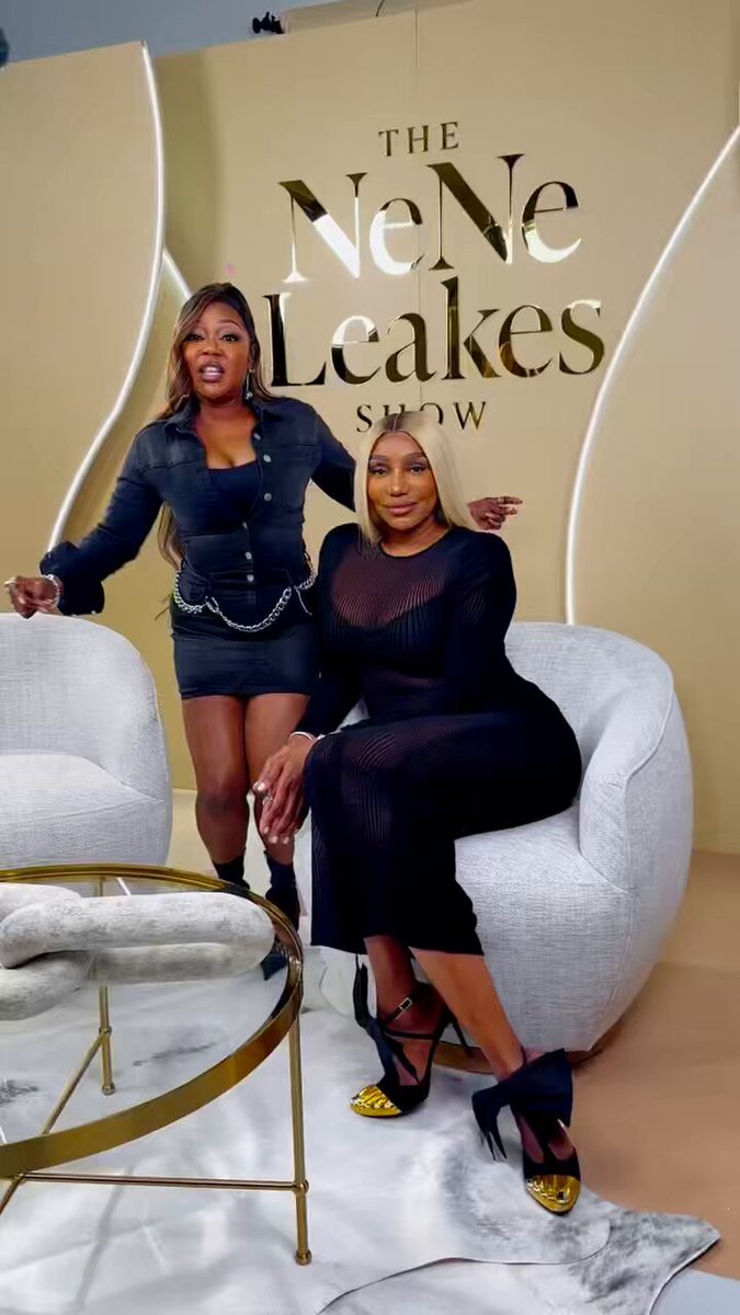 @NeNeLeakess video Tweet