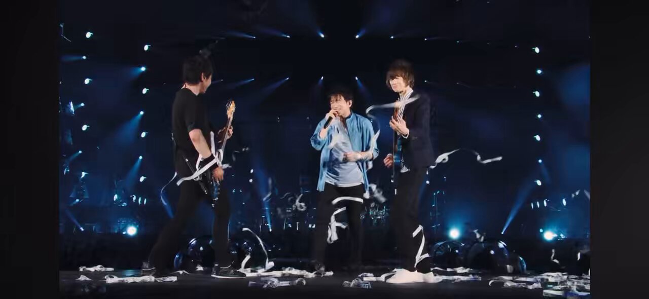 ミスチル⋈ *。 （お取り置き8/26〜） Mr.Children「365日」Mr.Children TOUR POPSAURUS 2012 - YouTube