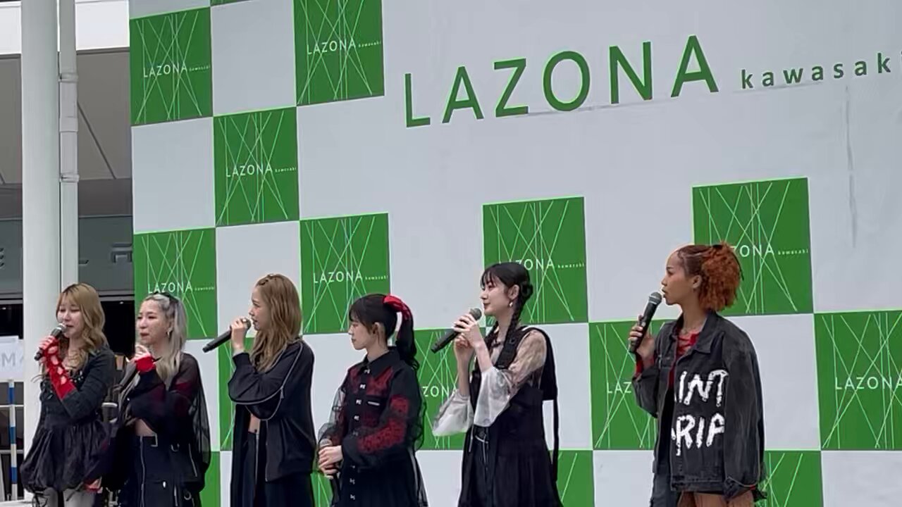 初めて6人全員綺麗に撮れた – търсене / X