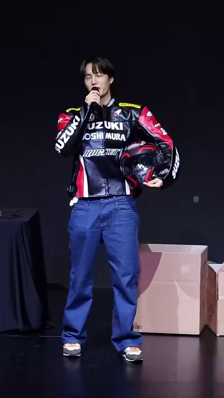 EXO KAI カイ　EXIST ユニフォーム ver2_A 【未開封・新品】 EXO KAI カイ EXIST ユニフォーム ver2_A 【未開封・新品