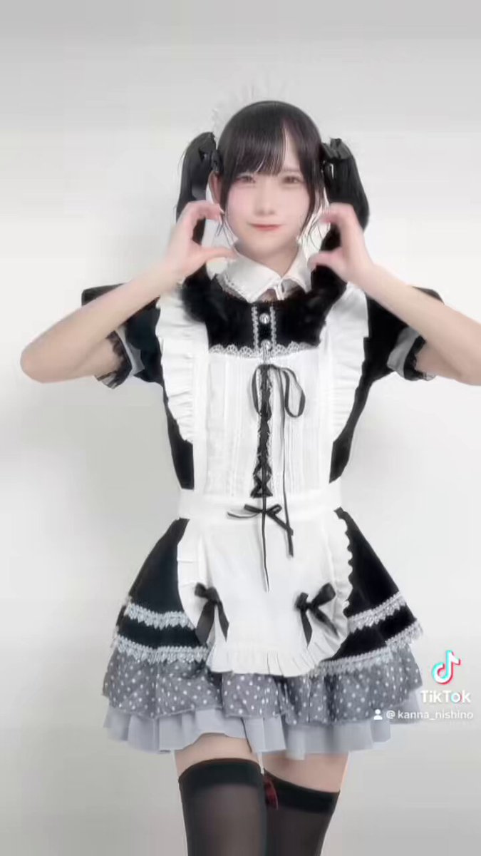 TikTok載せたよーー!♡
ワンマンまであと38日👶🏻🤍
前方席抽選申込開始してます💭!
🎟️➡️
今日なとくべチュ メイド服で踊ったよ🫶🏻