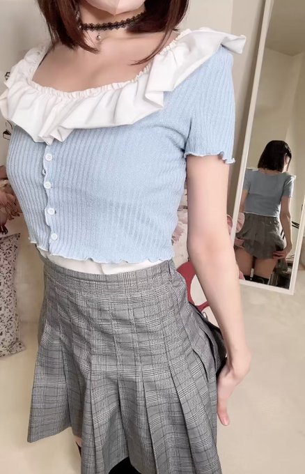 ここちゃんのパンチラ（@cocoro_happy1）｜今夜はこころとする？