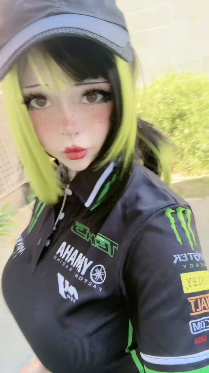 W@rencita shares intimate content