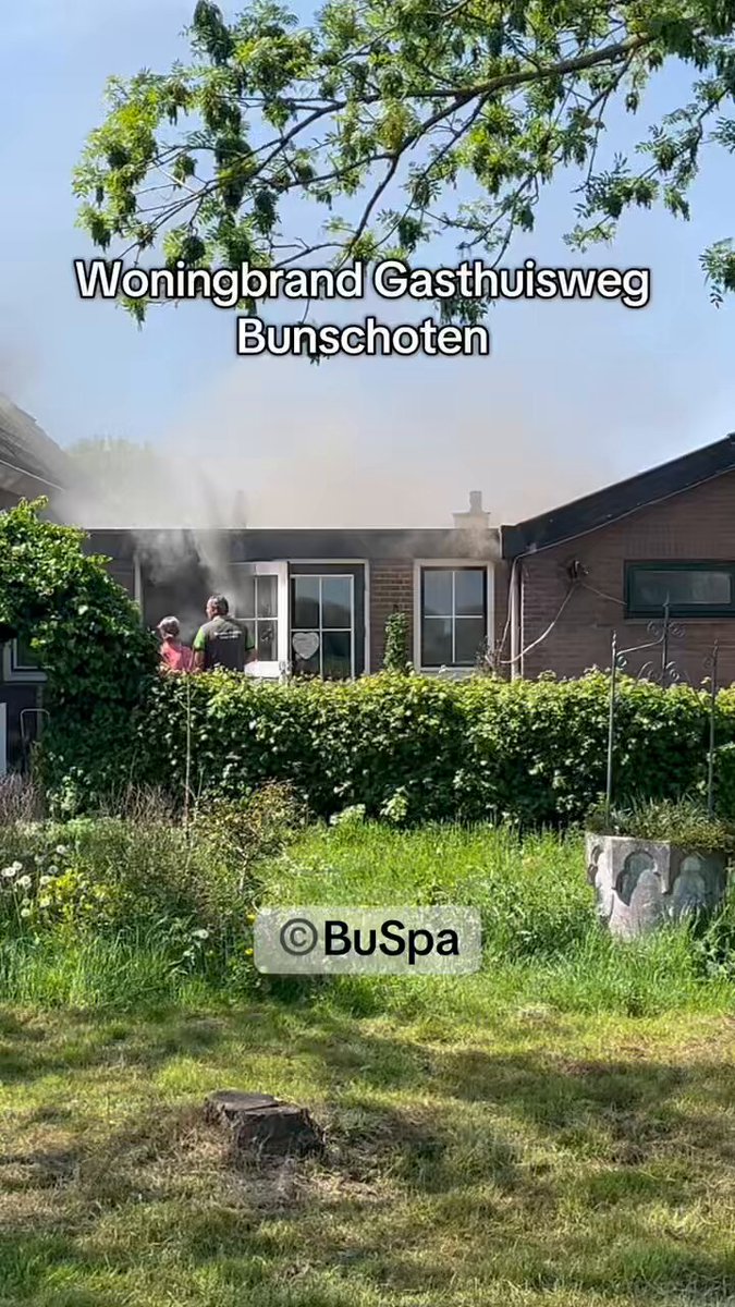 Brand en mogelijke gaslek bij boerderijwoning in Bunschoten