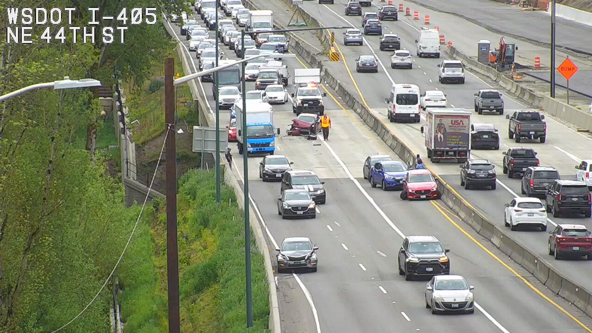 2 làn bên trái trên NB I-405 phía nam NE 44th St