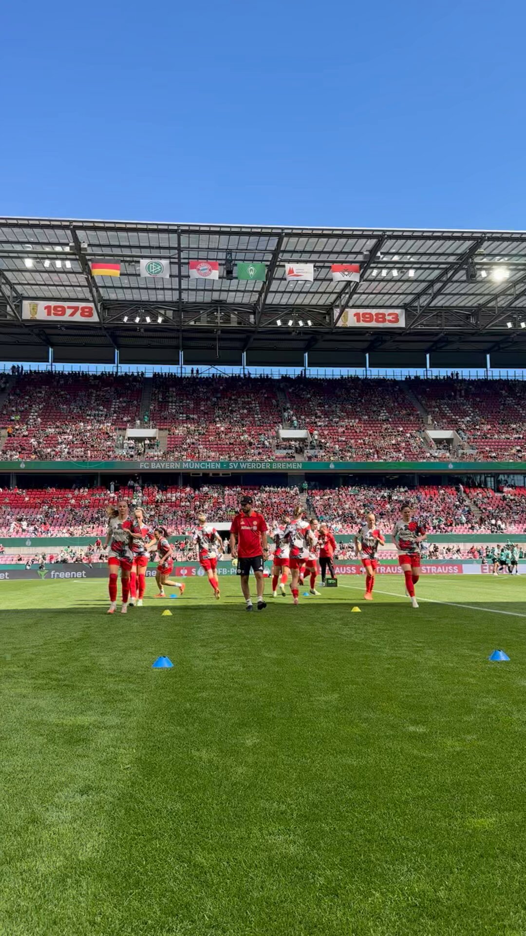 Alles geben für den Traum vom historischen 𝗗𝗢𝗨𝗕𝗟𝗘. 🤜🤛#FCBSVW #FCBayern #packmas