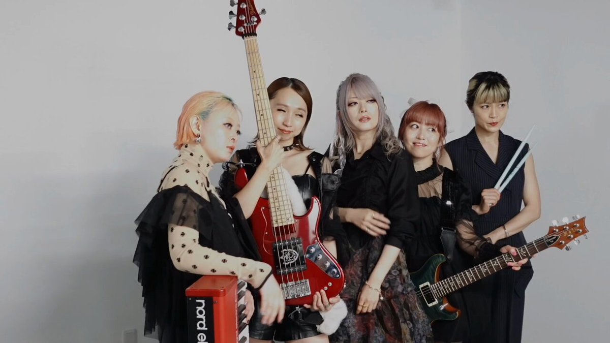 DOLL$BOXX (@dolls_boxx) / X