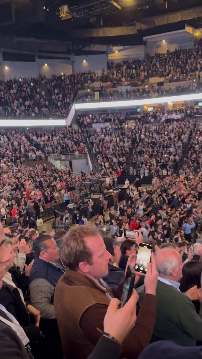 🔵MARKETEVANS: "Ultimo mese di Warren Buffett come CEO di Berkshire Hathaway"