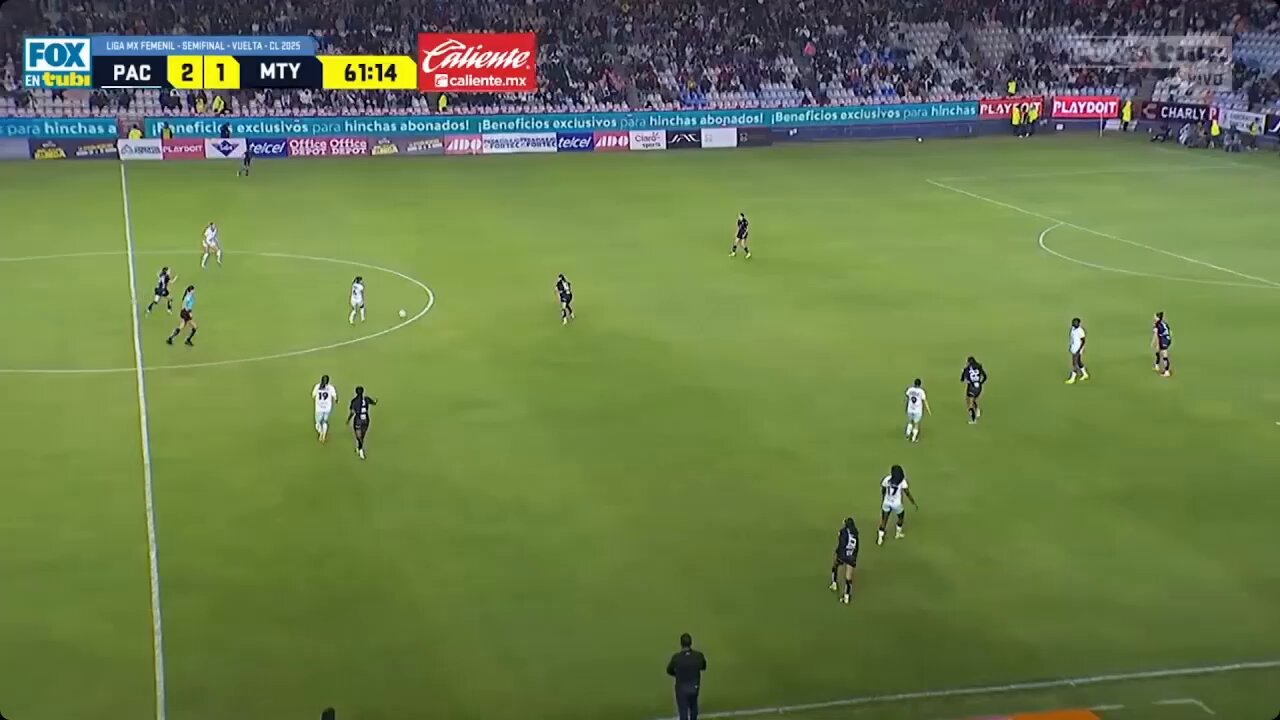 @TuzosFemenil Sencillito la empujó Chinwendu para su doblete.