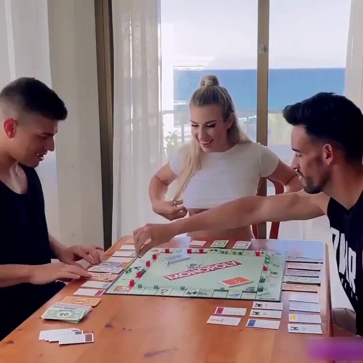 Stepsis lose playing monopoly and got banged