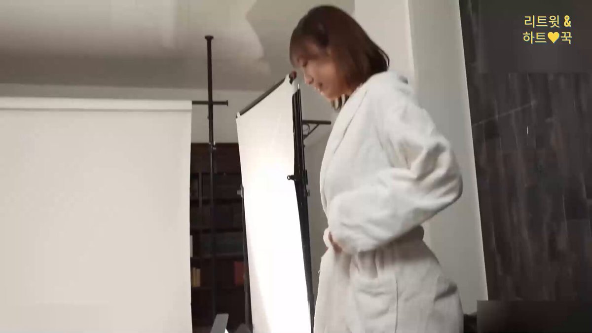 술 취해 자고 있는 여친 깨워서 따먹기 [한국야동 딸즈니 인기야동 최신야동 온리섹스] - OnlySex