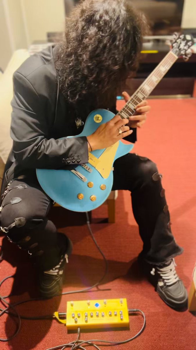 ギター⭐️ sqkDFYE9o66sqqxo.jpg