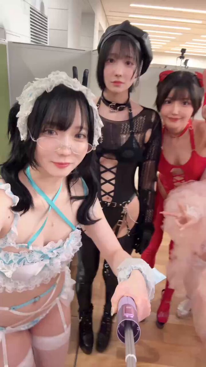 白田まい「(腕に頭当たって)ｺﾞﾒﾝｺﾞﾒﾝｺﾞﾒﾝｺﾞﾒﾝｺﾞﾒﾝ💦」
あみちゃん(頭ポンポン)
すいちゃん「ファッションショー…ｱｯ」
せいかちゃん「✌️」
こまちゃん(フェードイン)

情報量多くて好きwww