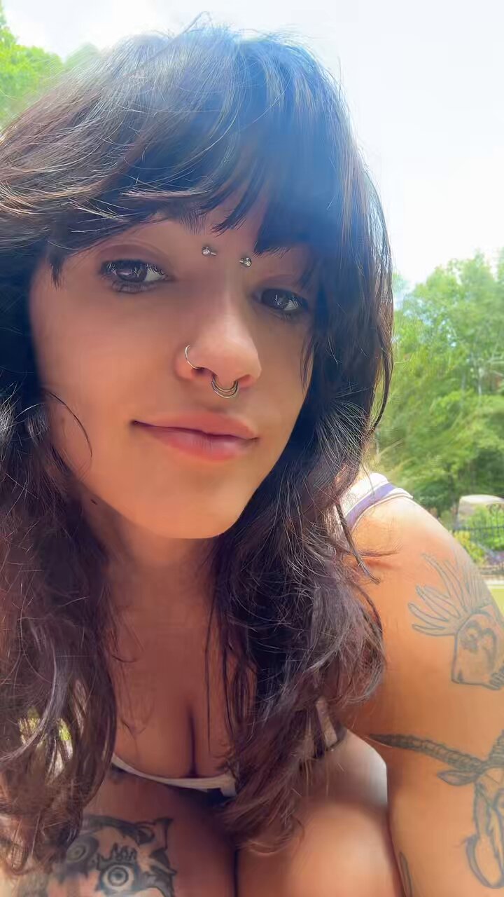 @luckyolliees video Tweet