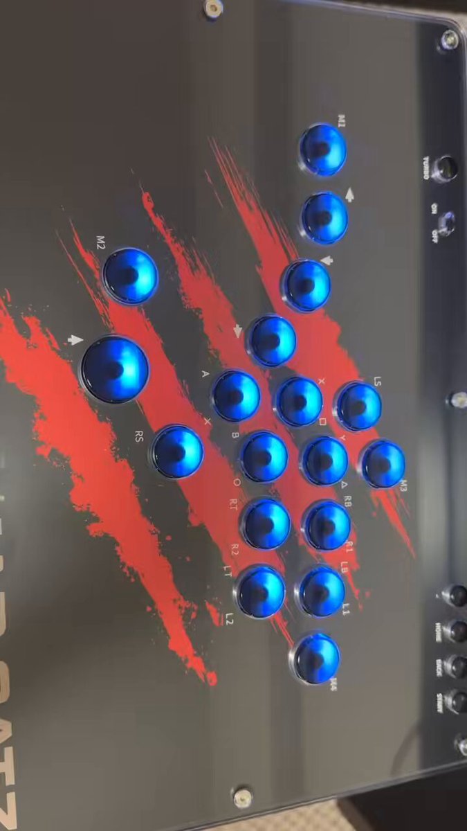 MAD CATZ 日本限定デザイン Mad Catzのアケコン「EGO Arcade FightStick」の日本限定
