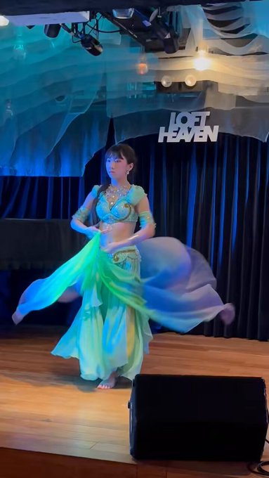 Twitterのコスプレ動画1