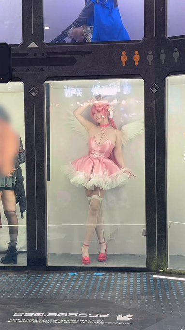 コスプレイヤー菌烨takoのTwitter動画3