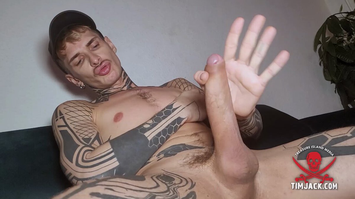 RUB ONE OUT ? Get On… Get Off @xxx_men_pt @FrenchGaymer20250531020409