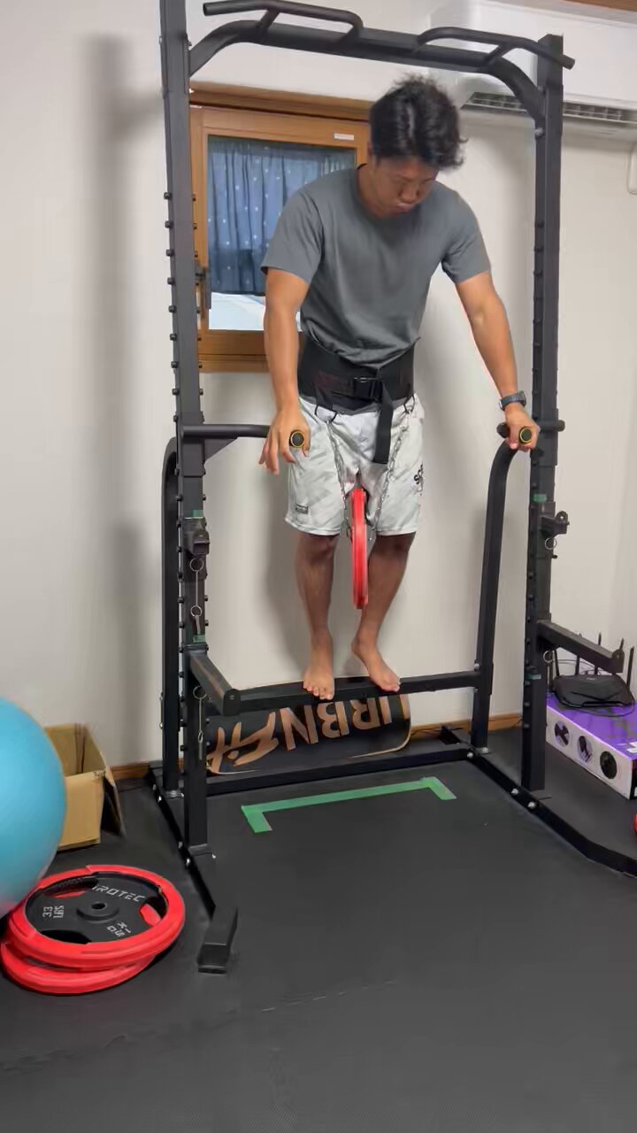【広背筋をこよなく愛する】25kg×2 広背筋 - Search / X