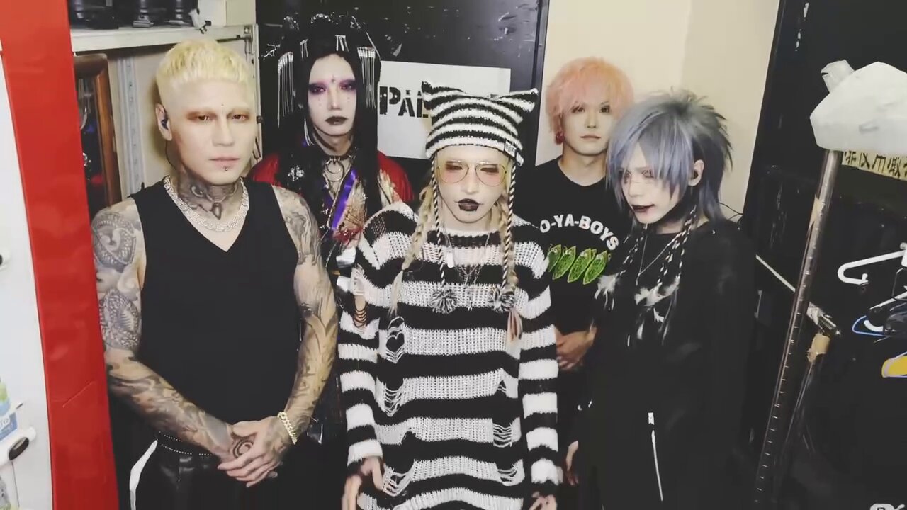 BugLug バグラグ 一聖 燕 チェキ セット - メルカリ