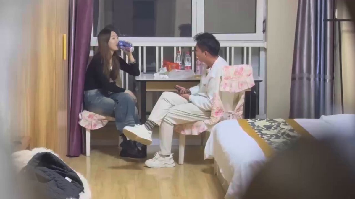 「短视频」王喜喜 第三个视频,三个男同一起前后夹击真的辣眼睛 一般看不到这种猎奇吧?在现场看更是刺激的一比
更多完整在主页电报 00:00:14