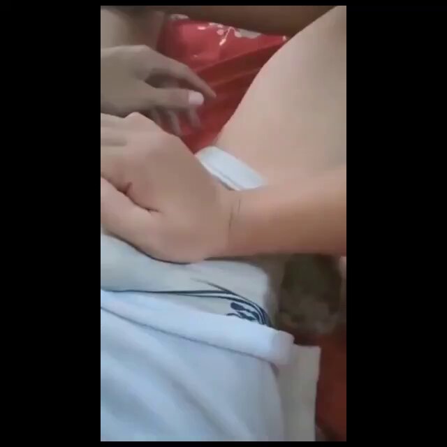 tetangga cantik suka seneng kalo liat kontol yang udah tegang