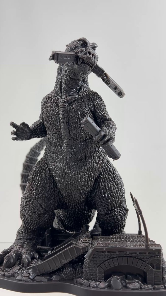 海洋堂 初代ゴジラ 1954 /松村しのぶ 電車咥えポーズ