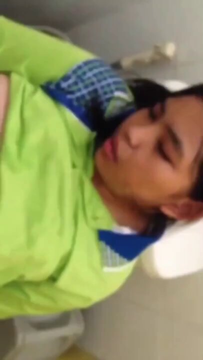 siswa nakal mesum di toilet sekolah part 2