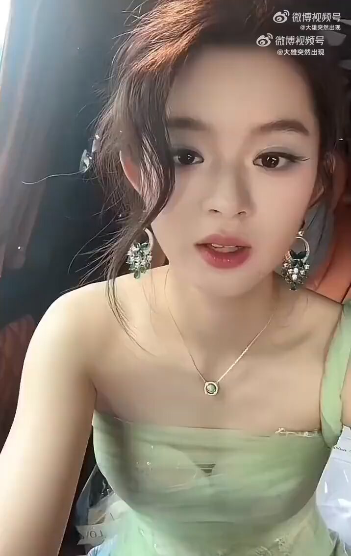 有線七宝蓋物 北原上子作 在銘 香合 重量約174.5g 有線七宝蓋物 北原上