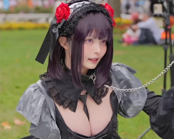 コスプレイヤーすずらのTwitter動画6