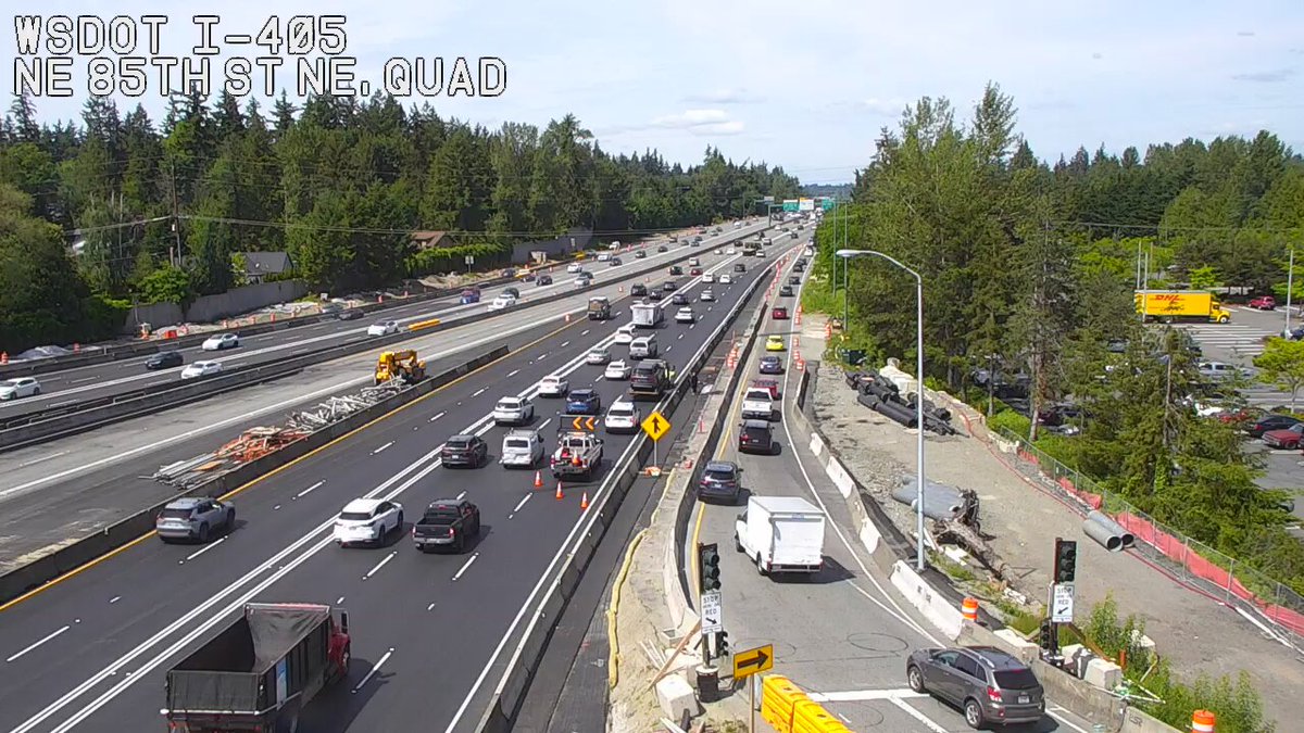 I-UPDATE 2: Sa Northbound I-405 sa NE 85th St (MP