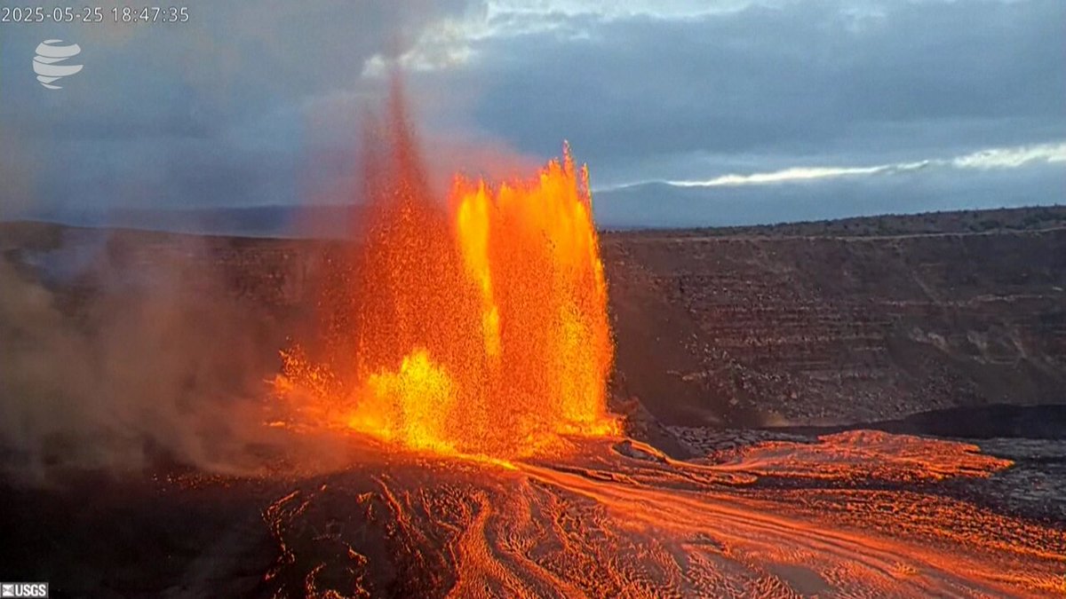 火山噴火に遭遇 2024年8月21日 14:57 桜島 爆発的噴火 2700m / Sakurajima