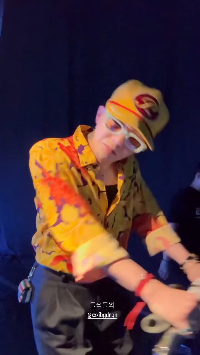 VERDY x G-DRAGON Ubermensch T-Shirt黒白2XL（Yakkun | VERDY