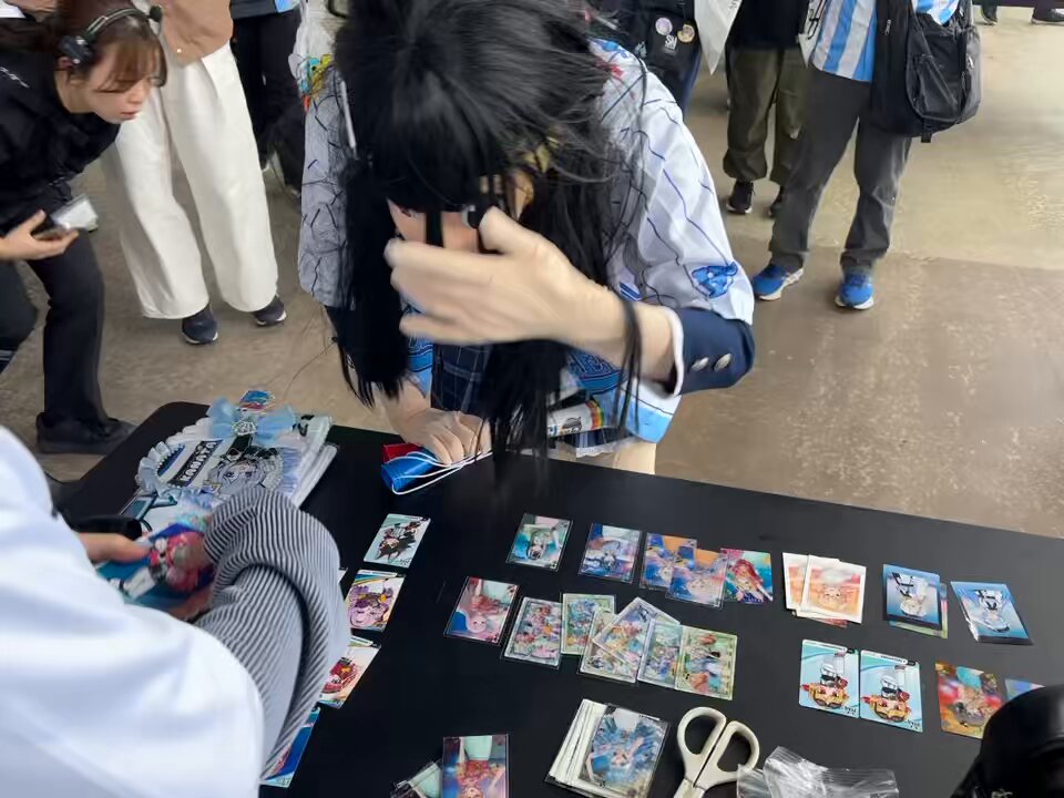 にじホロ交流戦 バルコニースイート限定サイン色紙 にじホロ交流戦 バルコニースイート限定 白上フブキ アクリル