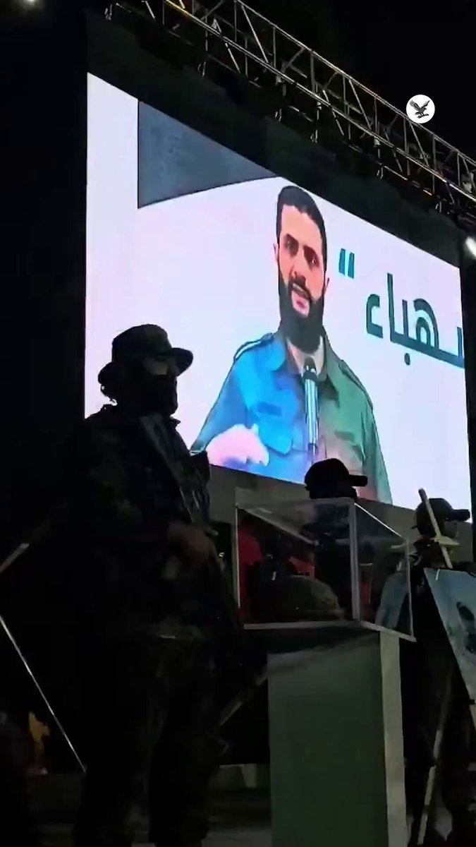 الرئيس السوري أحمد الشرع يبكي بعد مشاهدة مقطع قديم وعد فيه قبل عامين بالوصول إلى حلب