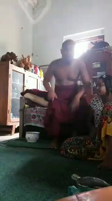 Kelakuan mertua sange